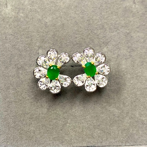 S925 Natural Zambian Emerald Flower Ring - Picture 10 of 16